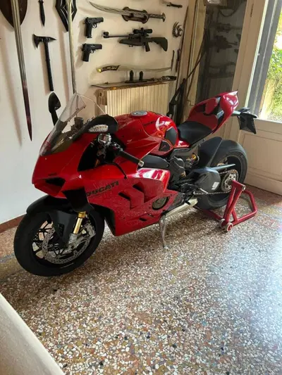 Ducati Panigale V4 S (2022 - 24) usata