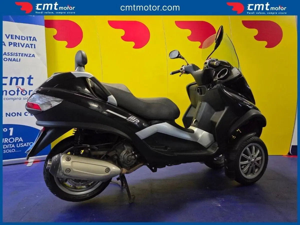 Piaggio MP3 250 i.e. (6)