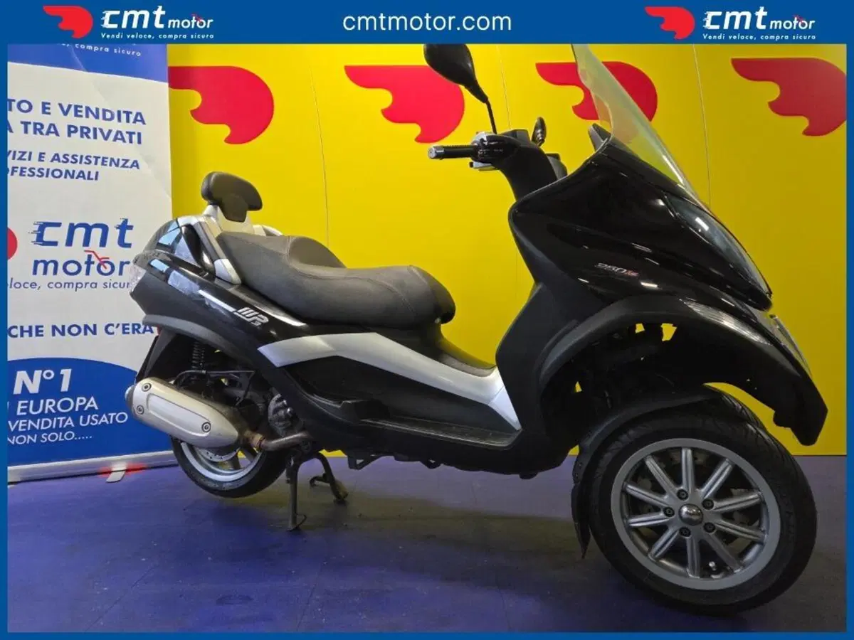 Piaggio MP3 250 i.e. (7)