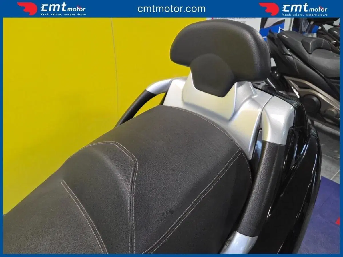 Piaggio MP3 250 i.e. (9)