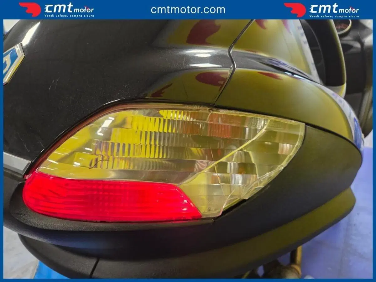 Piaggio MP3 250 i.e. (14)