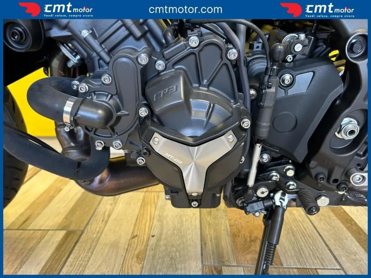 Yamaha Tracer 9 GT (2021 - 24) (12)
