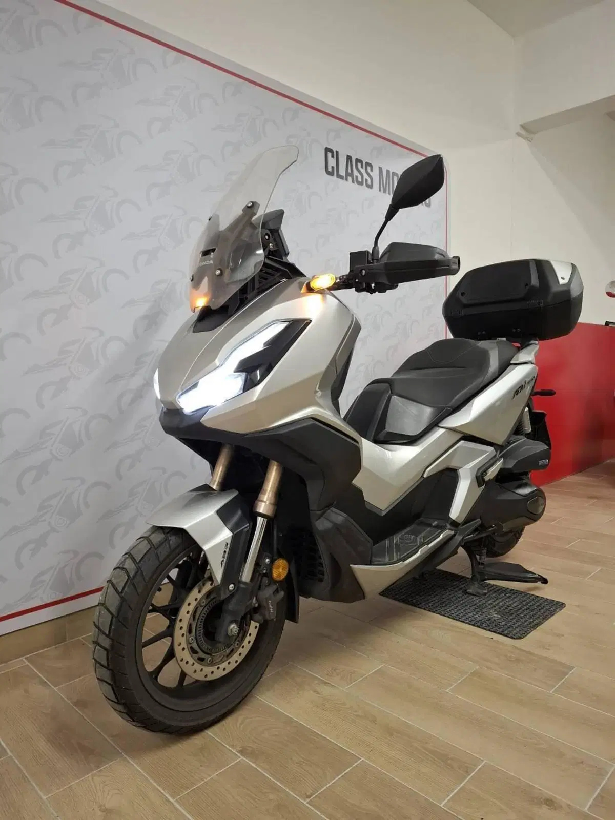 Honda ADV 350 (2022 - 24) (4)