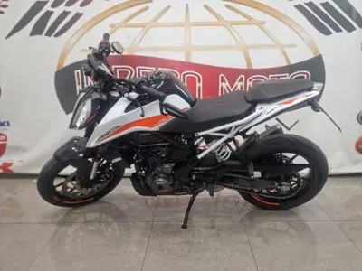 KTM 390 Duke (2021 - 23) usata