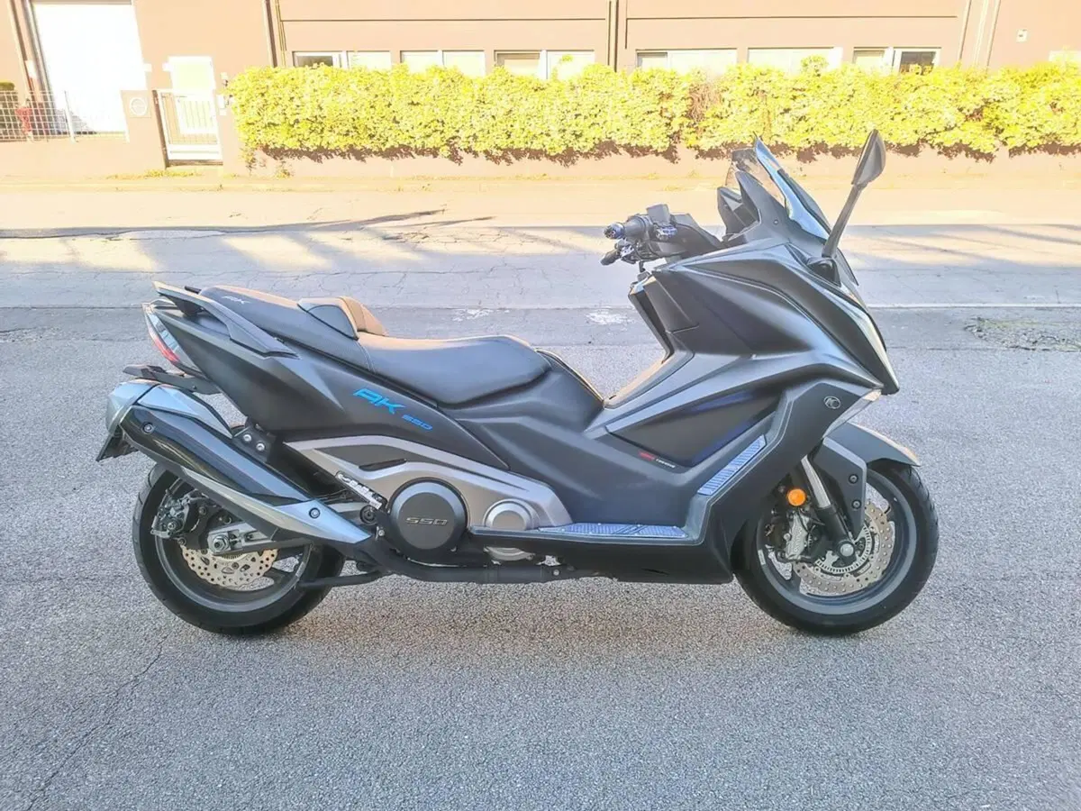 Kymco AK 550 ETS (2021 - 26) (5)