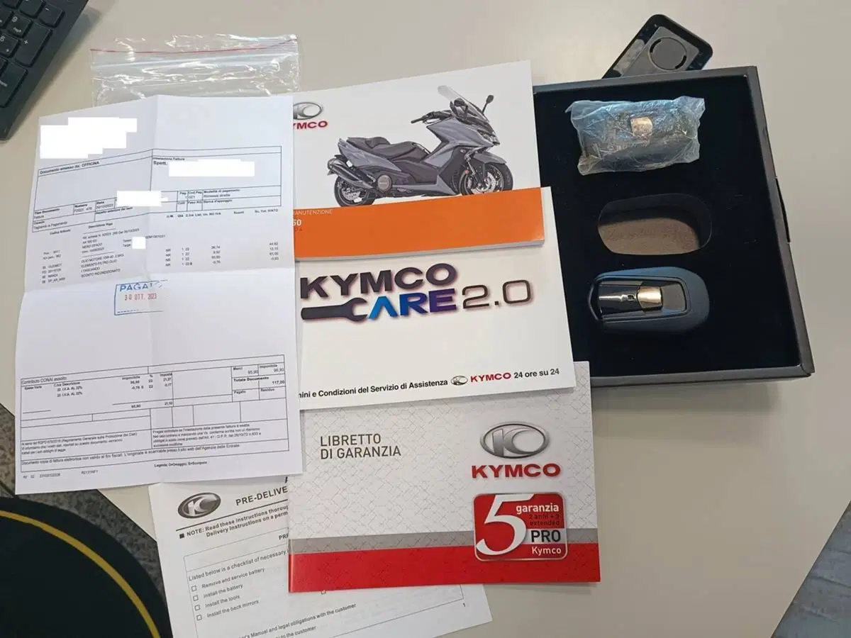 Kymco AK 550 ETS (2021 - 26) (14)