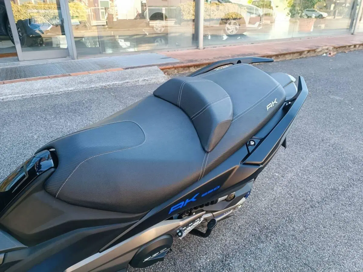 Kymco AK 550 ETS (2021 - 26) (16)