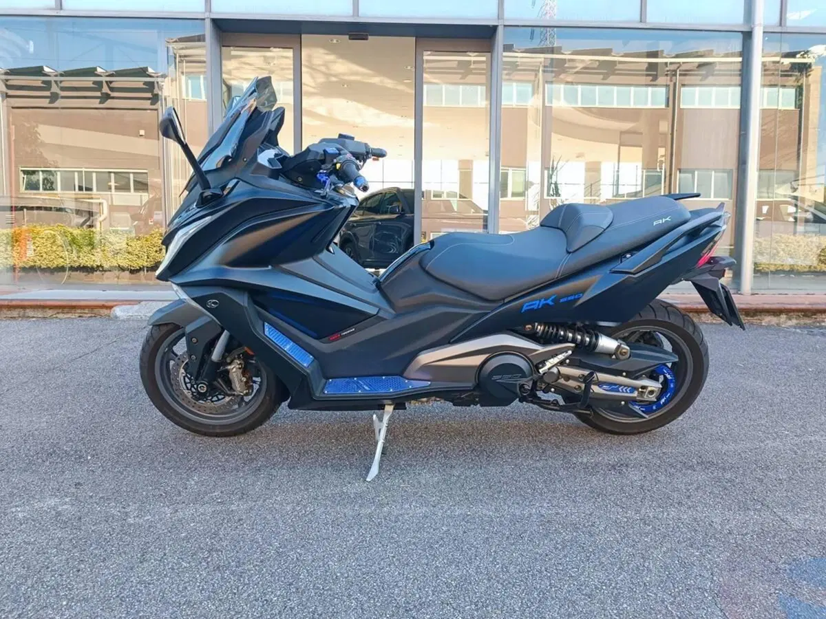 Kymco AK 550 ETS (2021 - 26) (17)