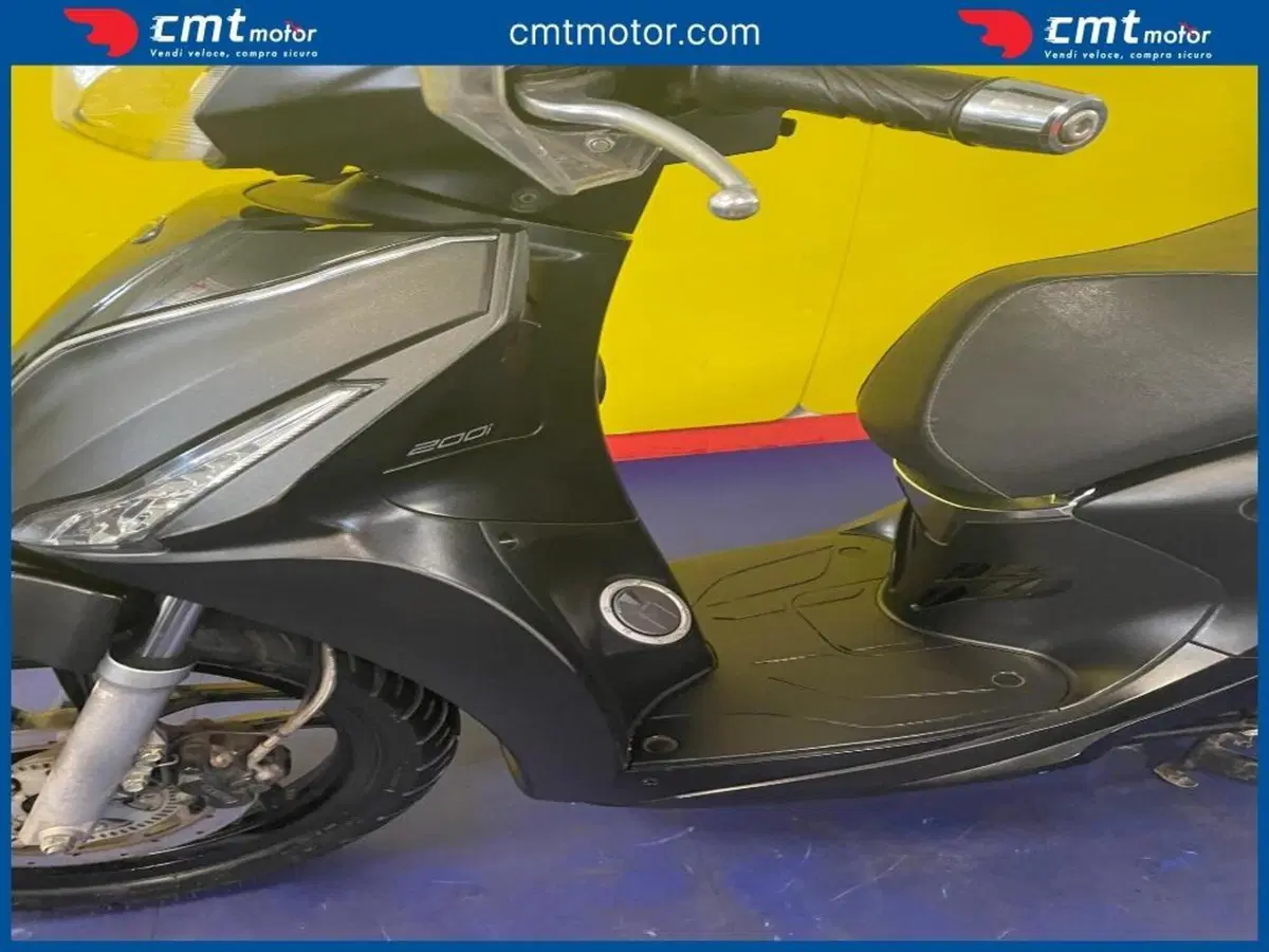 Kymco People 200i S (2021 - 26) (7)