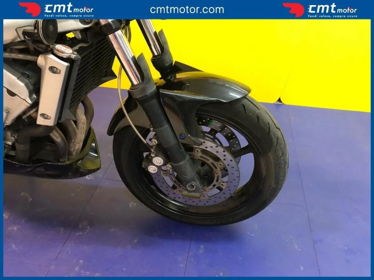Yamaha FZ6 (2004 - 07) (8)