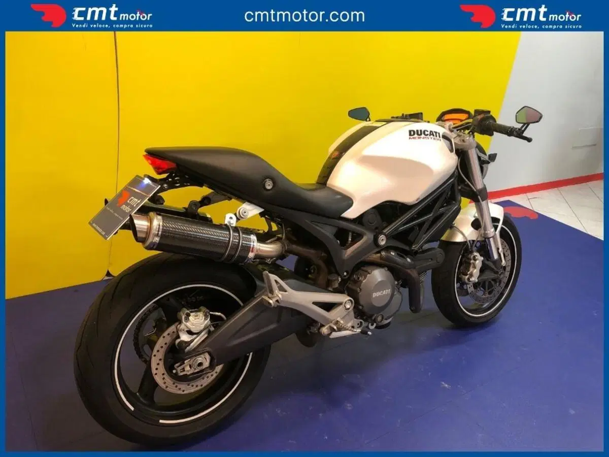 Ducati Monster 696 (2008 - 13) (7)