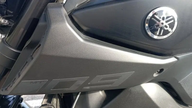 Yamaha MT-09 (2017 - 20) (2)