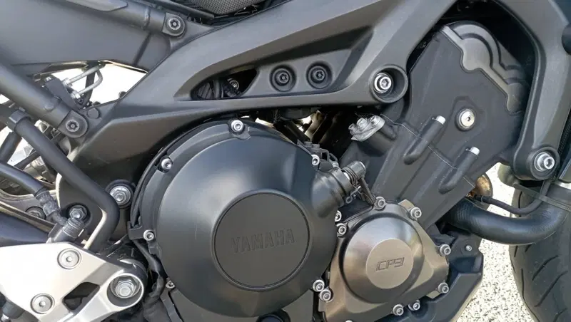 Yamaha MT-09 (2017 - 20) (3)