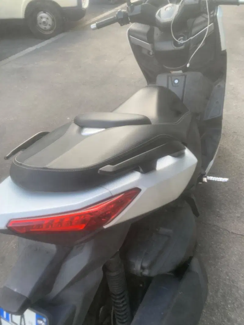 Yamaha X-Max 400 (2013 - 16)