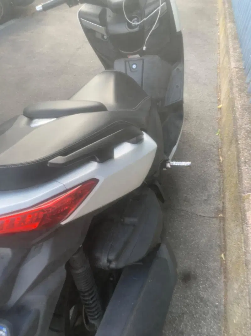 Yamaha X-Max 400 (2013 - 16) (2)