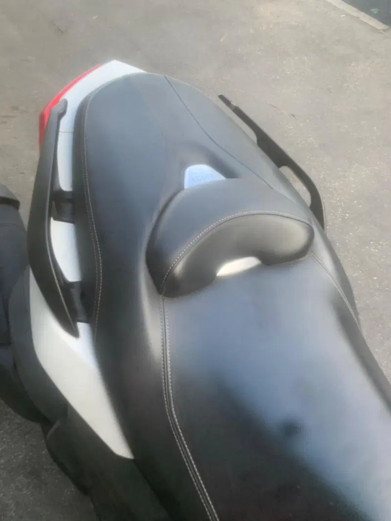 Yamaha X-Max 400 (2013 - 16) (3)