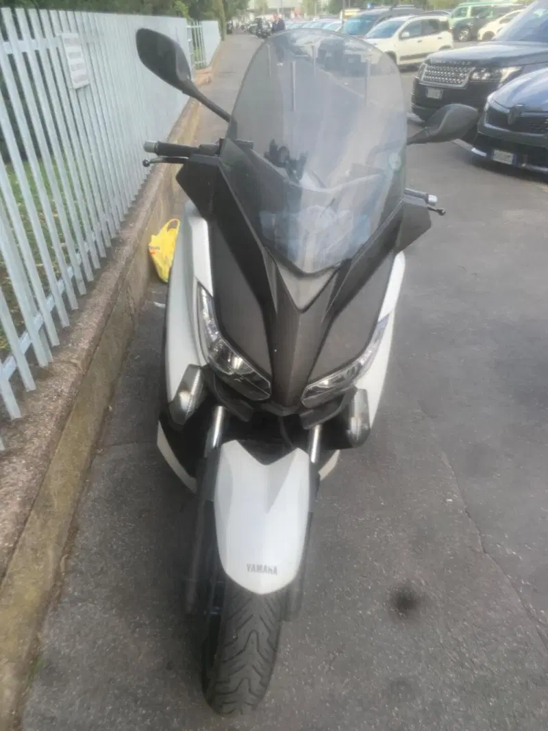 Yamaha X-Max 400 (2013 - 16) (8)