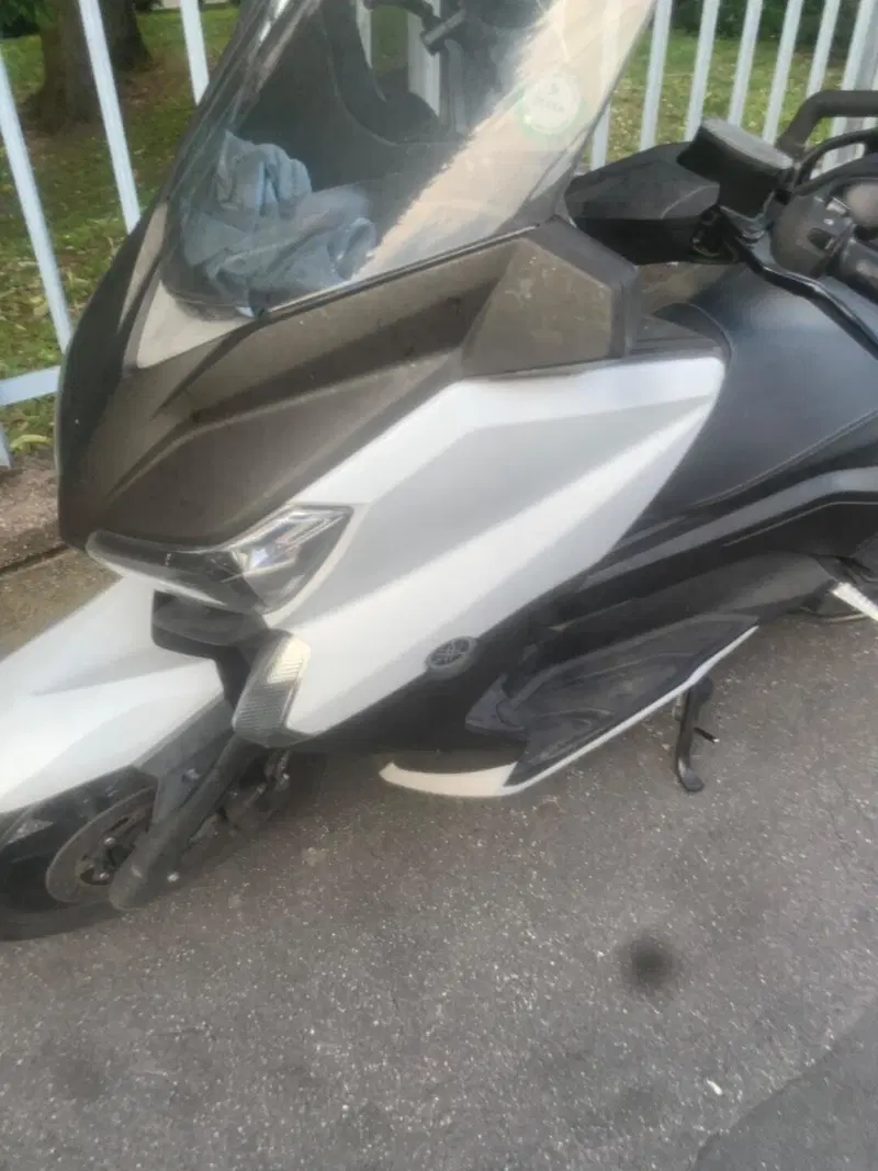 Yamaha X-Max 400 (2013 - 16) (9)