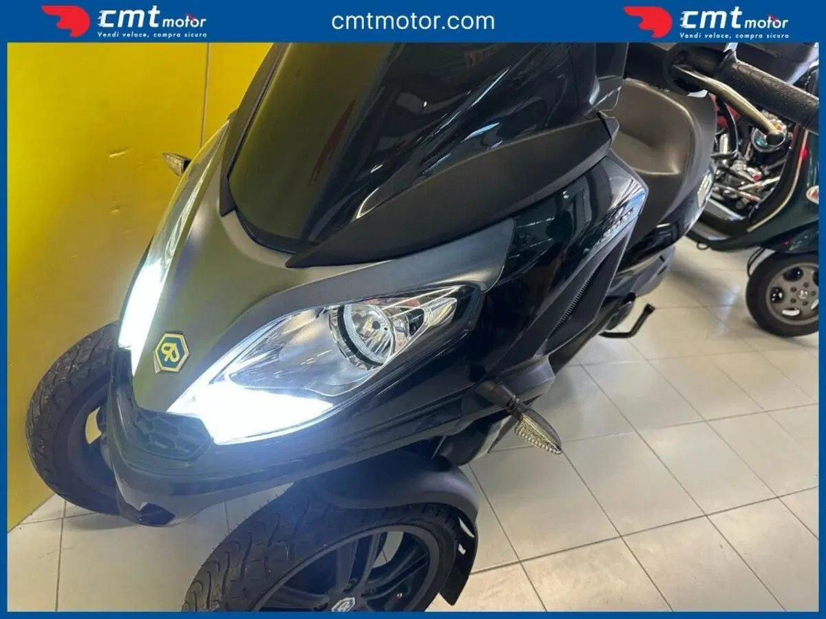 Piaggio MP3 300 ABS Hpe (2021 - 24) (6)