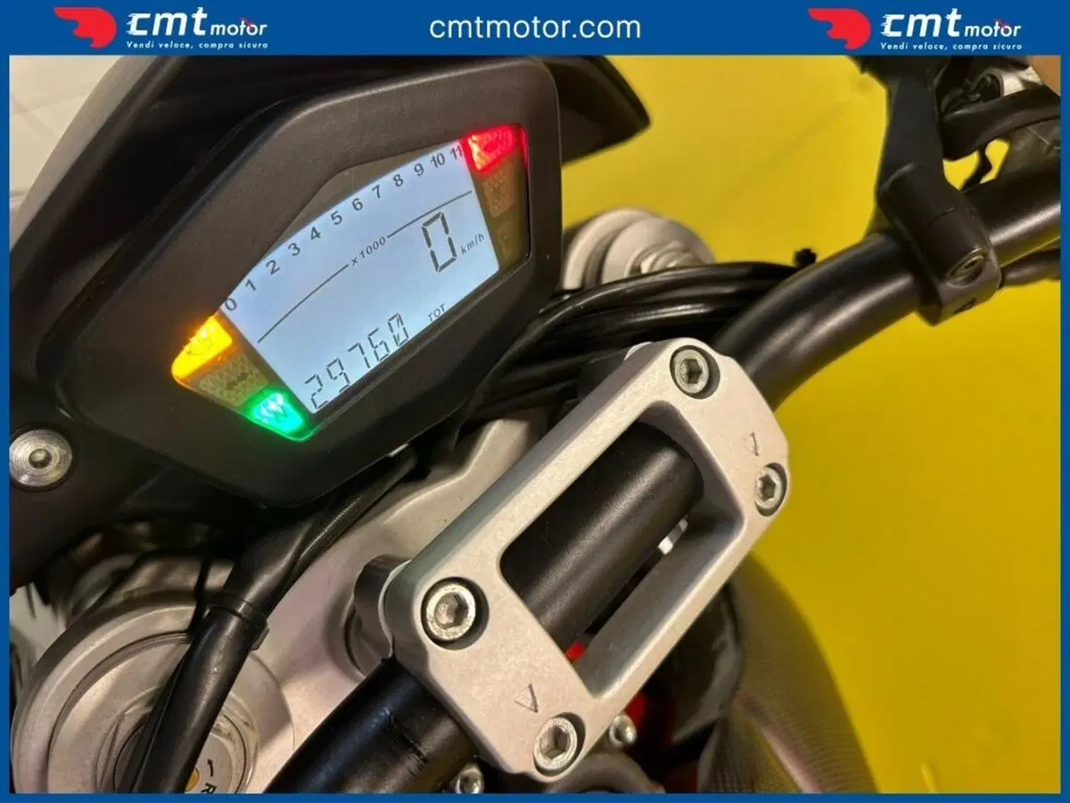 Ducati Hypermotard 1100 (2007 - 09) (8)
