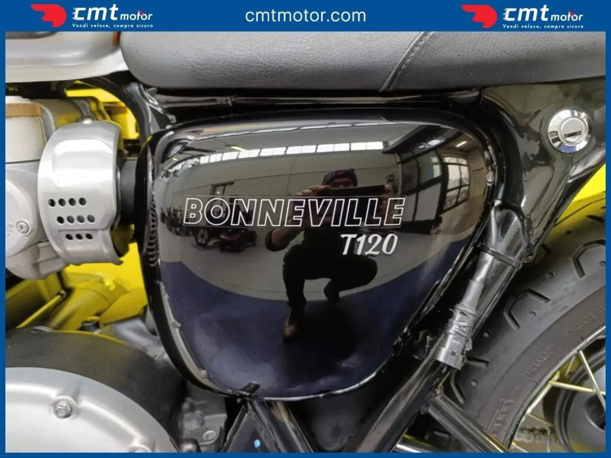 Triumph Bonneville T120 Ace (2019) (7)