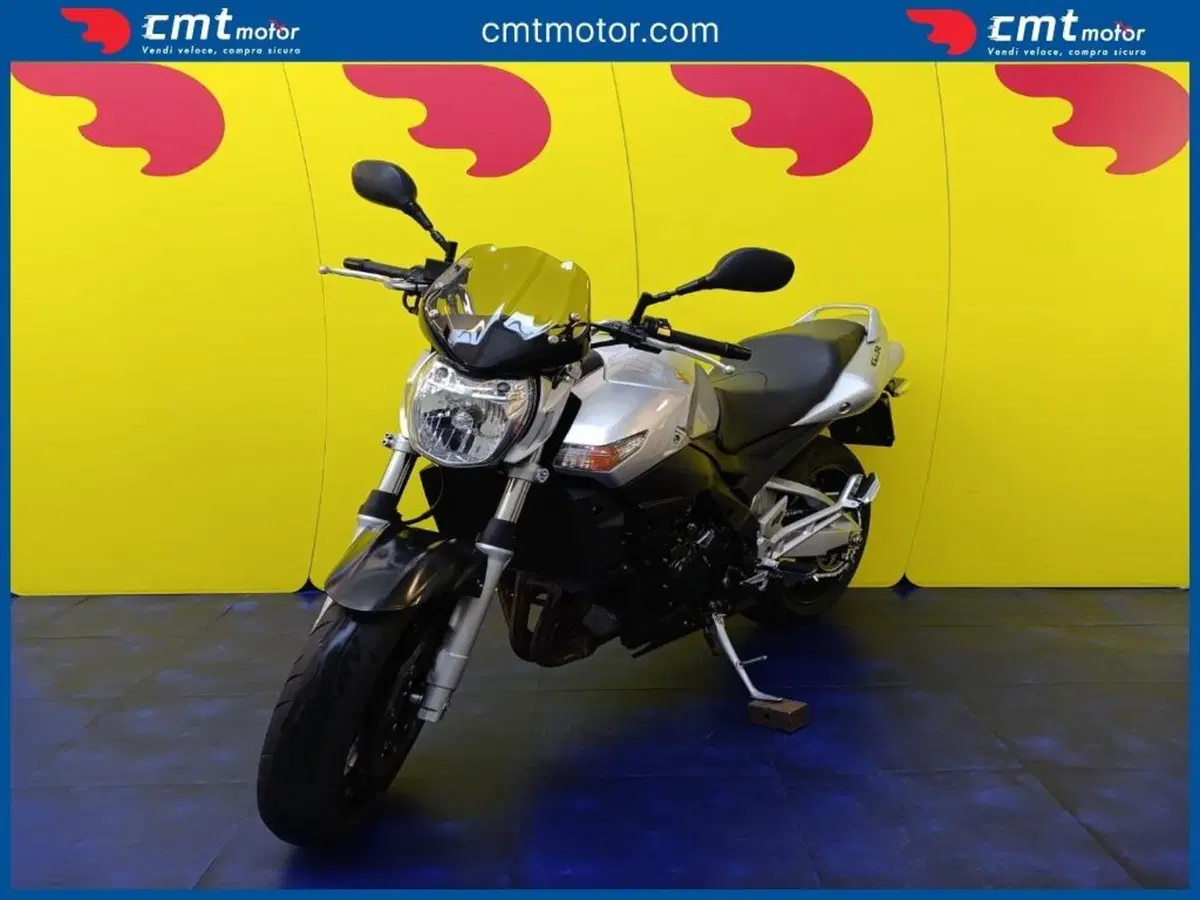 Suzuki GSR 600 (2006 - 11) (2)