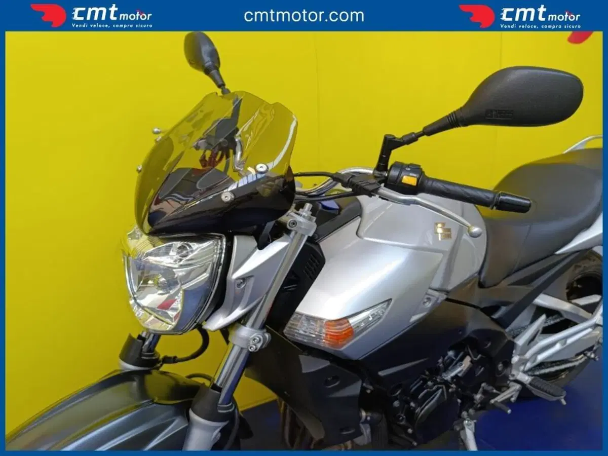 Suzuki GSR 600 (2006 - 11) (7)