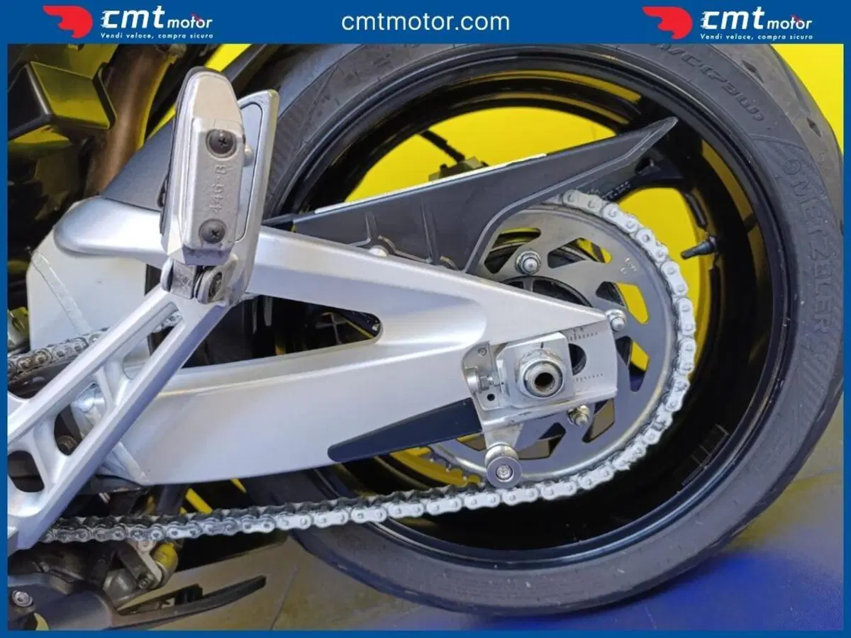 Suzuki GSR 600 (2006 - 11) (8)