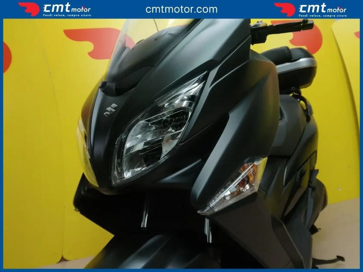 Suzuki Burgman 400 (2022 - 24) (6)