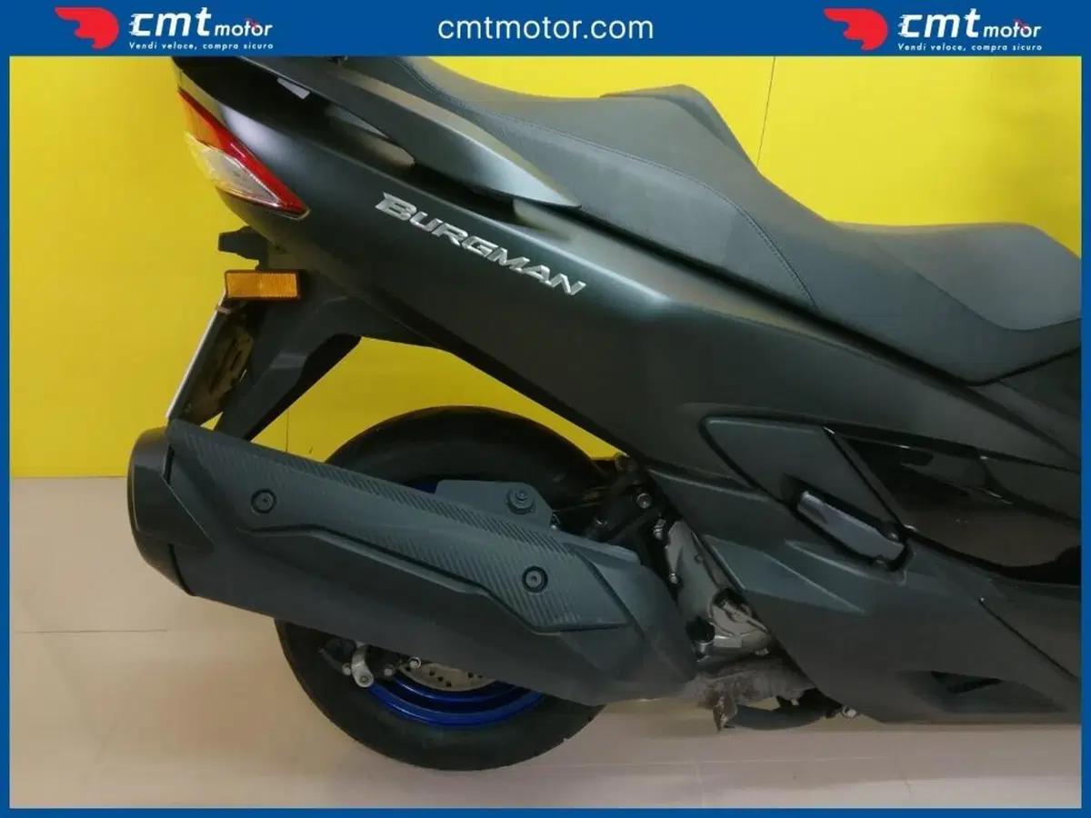 Suzuki Burgman 400 (2022 - 24) (8)