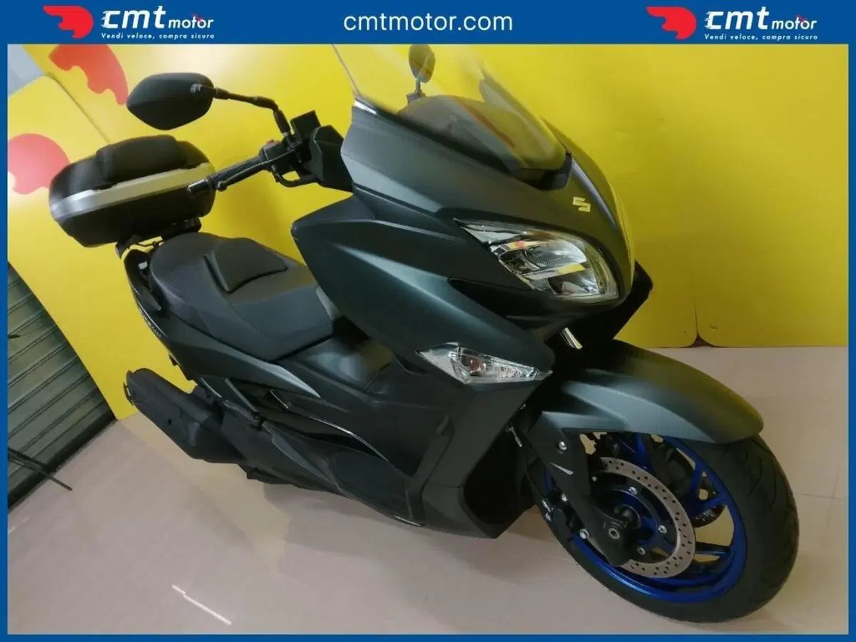 Suzuki Burgman 400 (2022 - 24) (10)