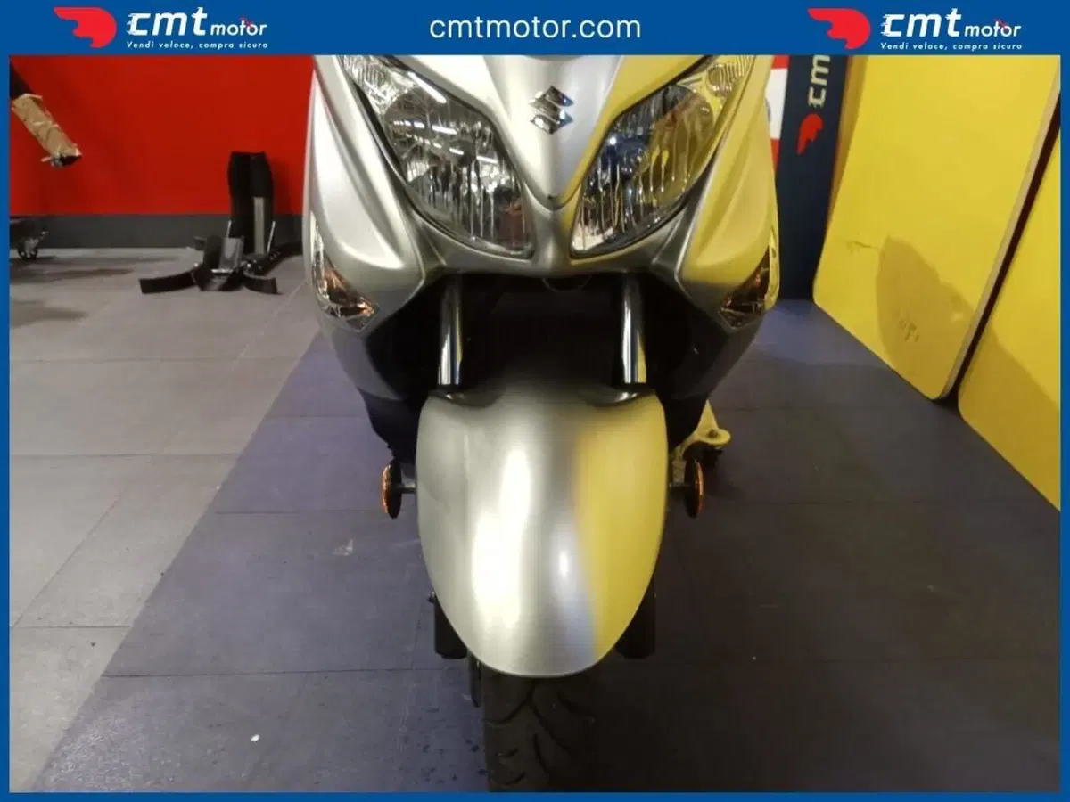 Suzuki Burgman UH 200 (2017 - 20) (8)