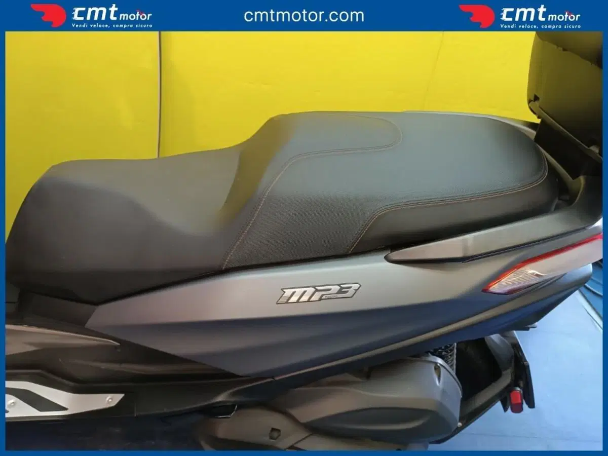 Piaggio MP3 530 ABS Hpe (2023 - 24) (10)