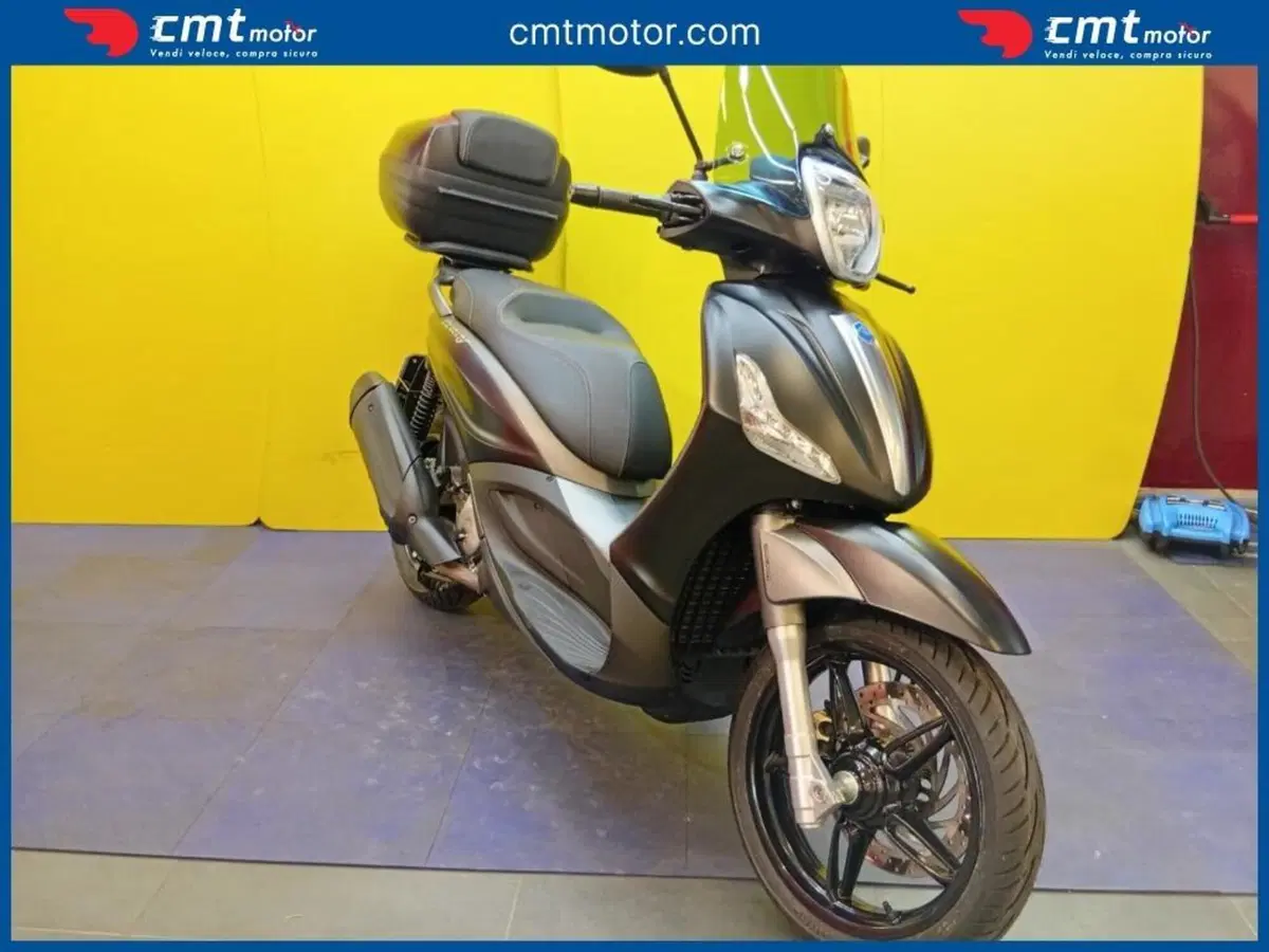 Piaggio Beverly 350 SportTouring ie ABS (2011 - 17) (6)
