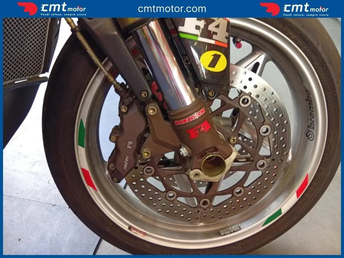 MV Agusta Brutale 910 S (2005 - 11) (13)