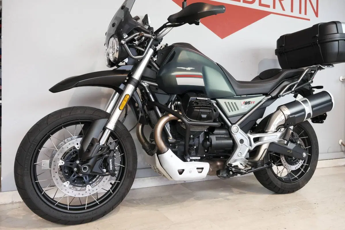 Moto Guzzi V85 TT (2021 - 23) (4)