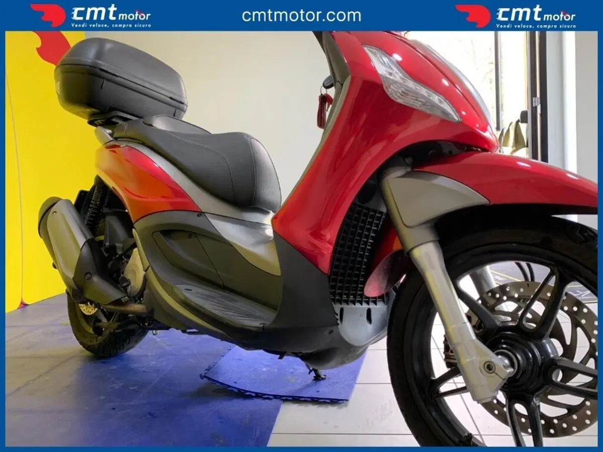 Piaggio Beverly 350 SportTouring ie (2011 - 15) (7)