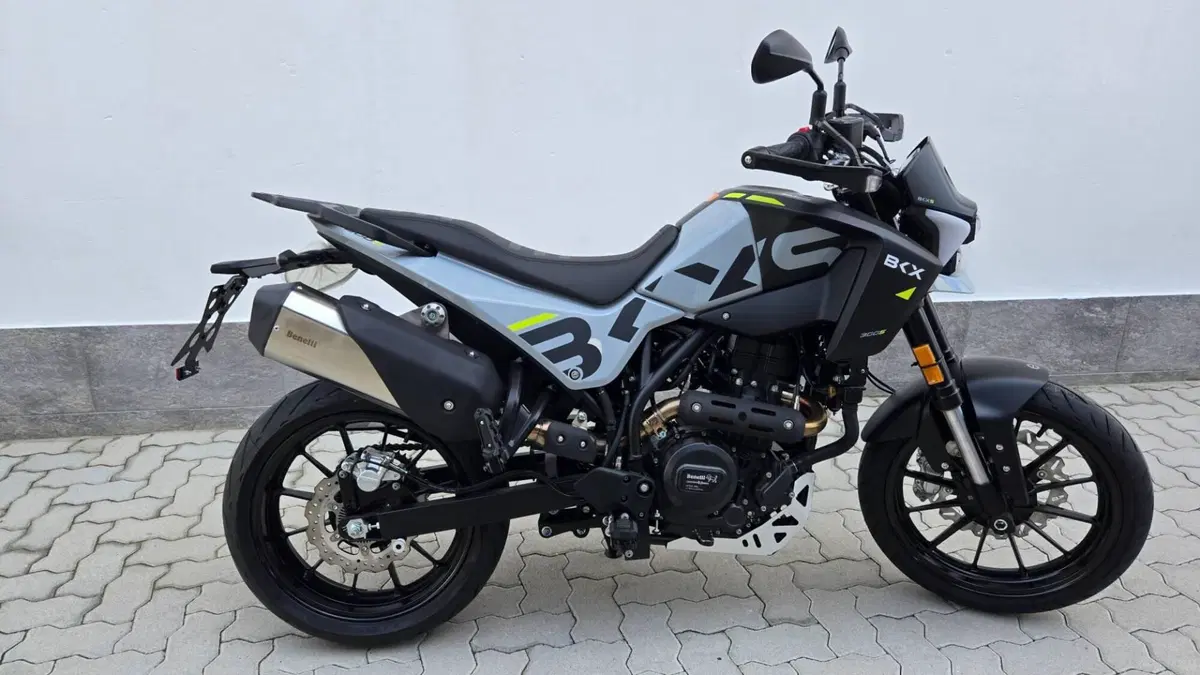 Benelli BKX 300 S (2026) (2)