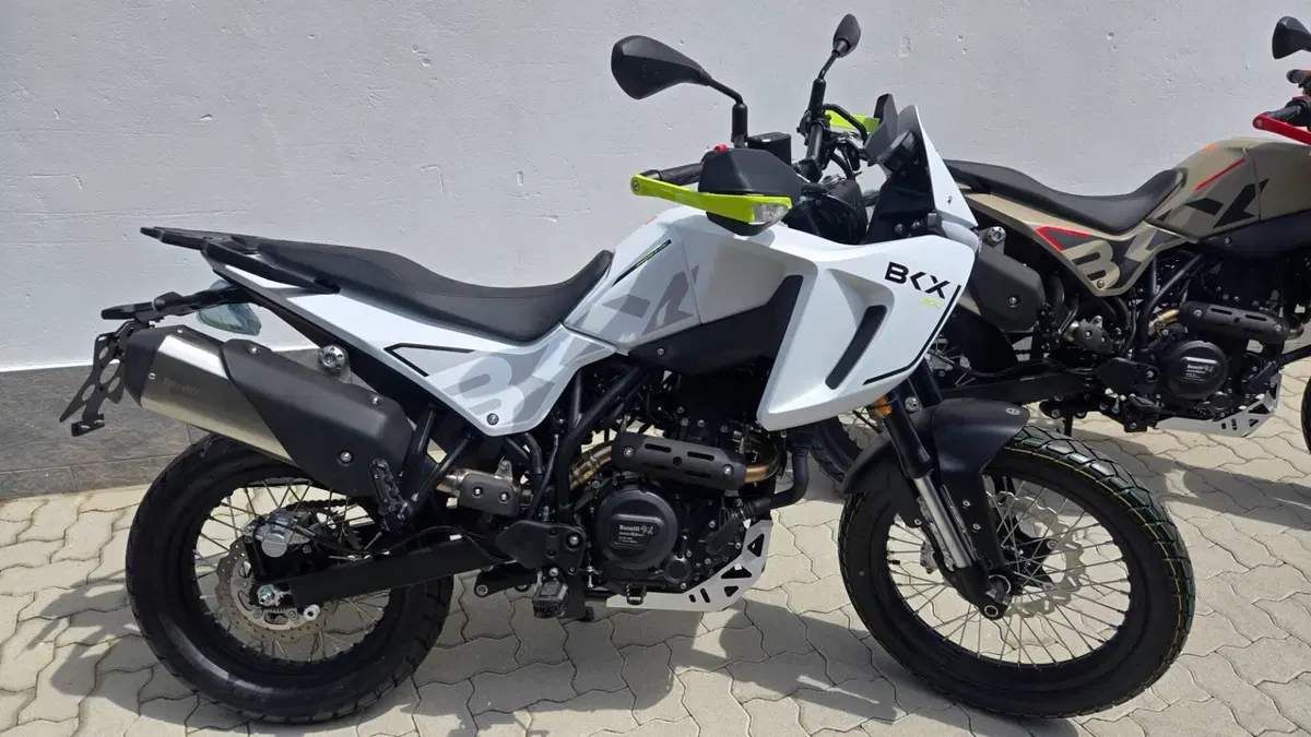 Benelli BKX 300 (2026) (3)