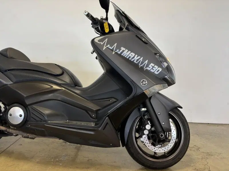 Yamaha T-Max 530 (2012 - 14) (4)
