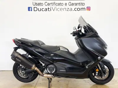 Yamaha T-Max 560 Tech Max (2021) usata
