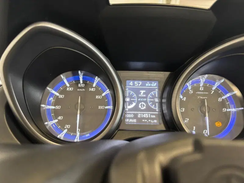 Yamaha T-Max 560 Tech Max (2021) (14)
