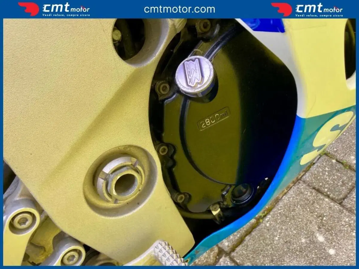 Suzuki GSX R 750 (1999 - 03) (14)