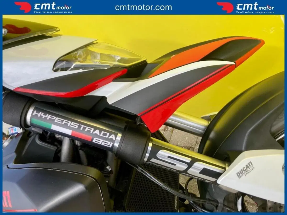 Ducati Hyperstrada 821 (2013 - 15) (9)