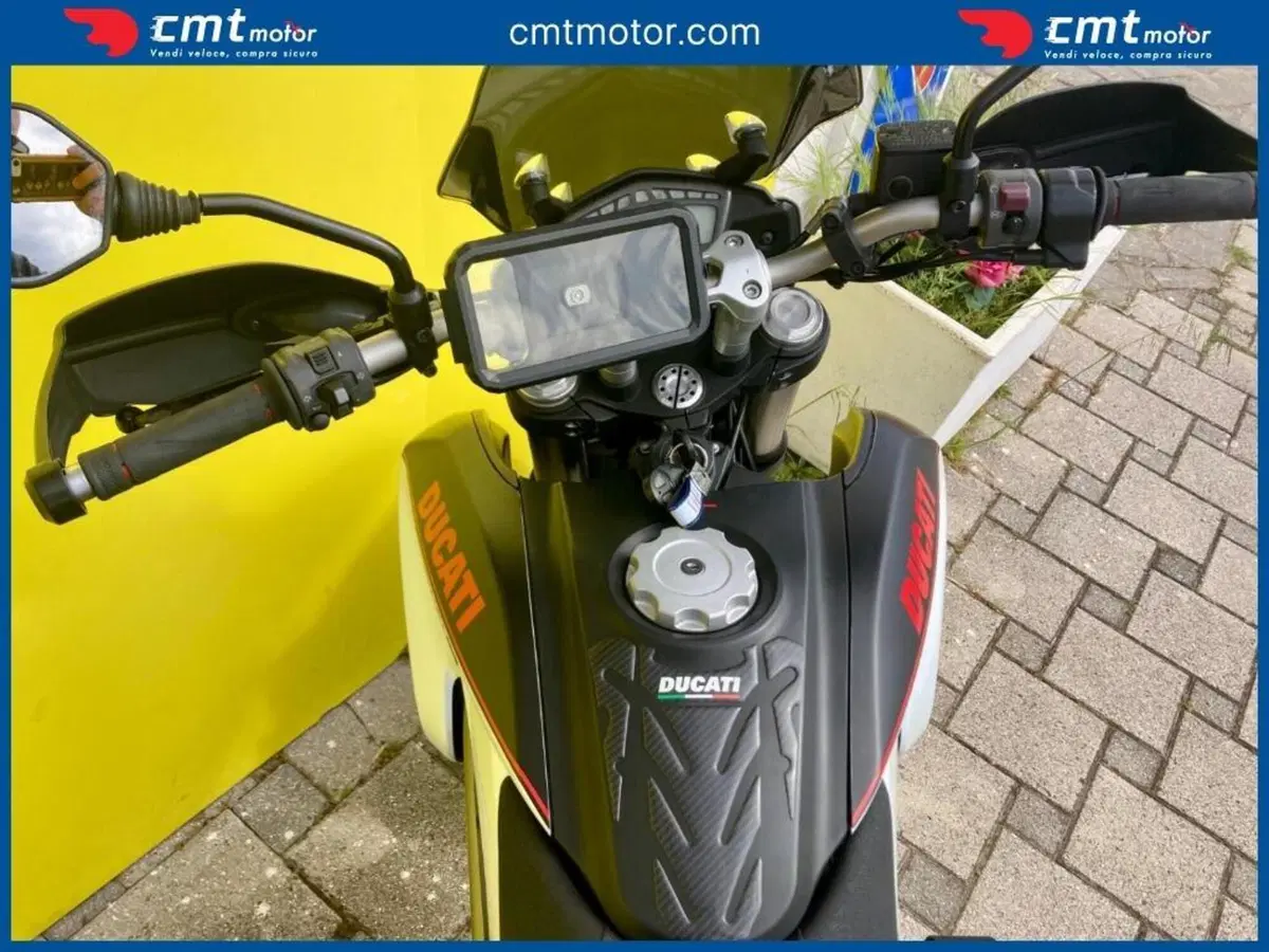 Ducati Hyperstrada 821 (2013 - 15) (12)