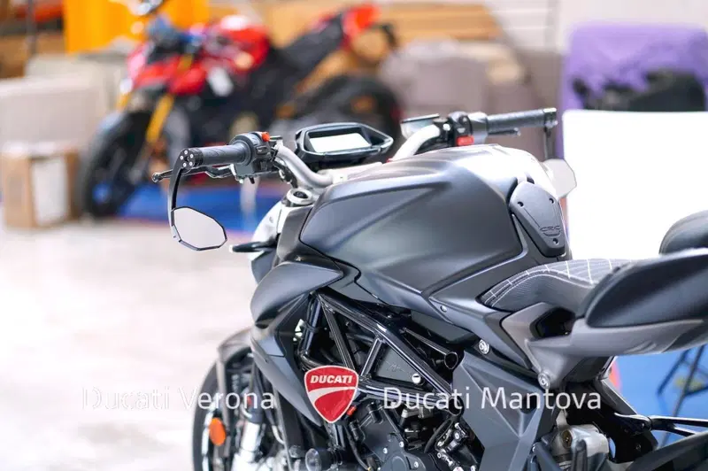 MV Agusta Brutale 800 (2020) (14)
