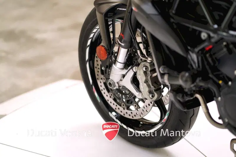 MV Agusta Brutale 800 (2020) (15)