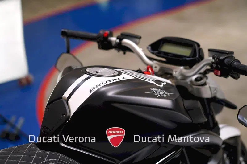 MV Agusta Brutale 800 (2020) (17)
