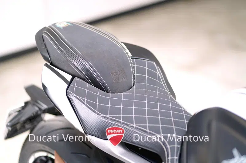 MV Agusta Brutale 800 (2020) (18)