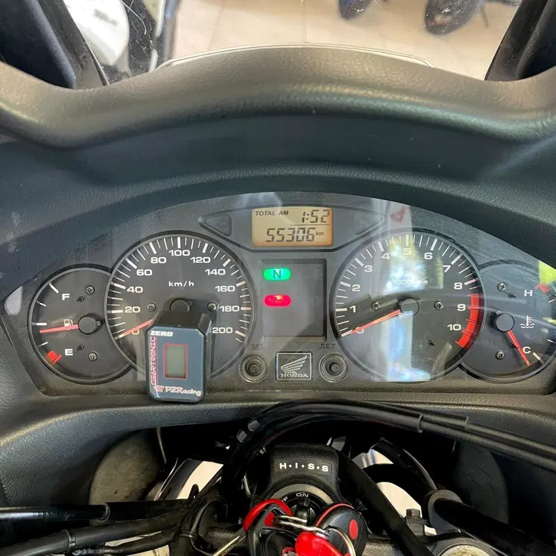 Honda Deauville 700 ABS (2)